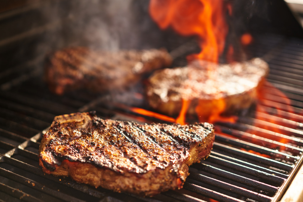 A food grilling plank