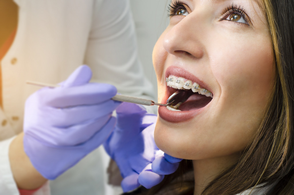 Providing dental services for employees
